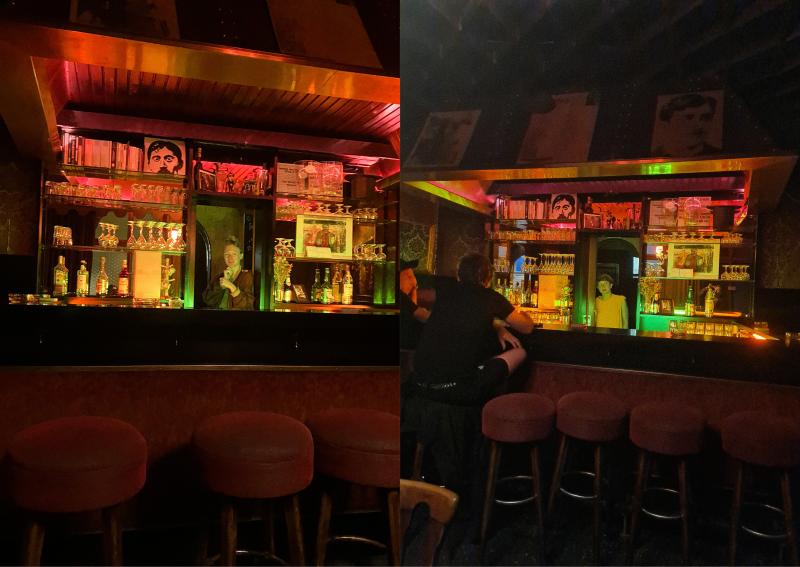 Zwei nächtlich beleuchtete Ansichten einer stilvoll eingerichteten Bar mit Retro-Atmosphäre, Glasregalen und dekorativen Porträts, jeweils mit einer Person an oder hinter der Theke